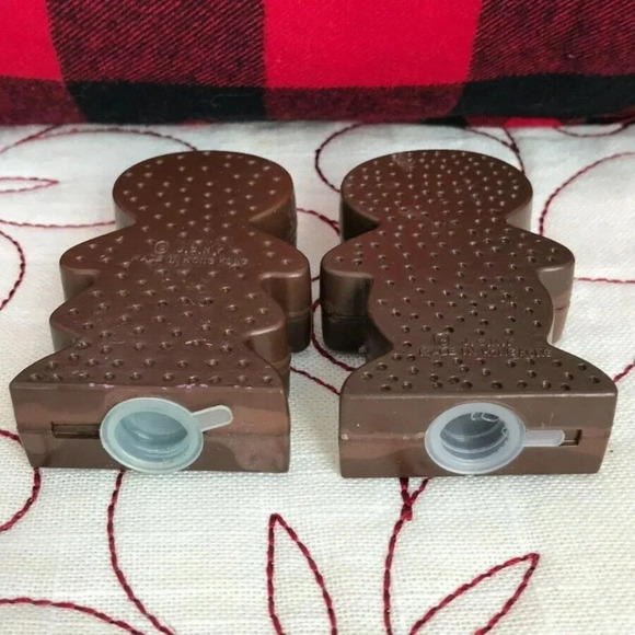 Vintage JSNY Gingerbread Boy And Girl Plastic Salt & Pepper Shaker Set - Picture 4 of 6